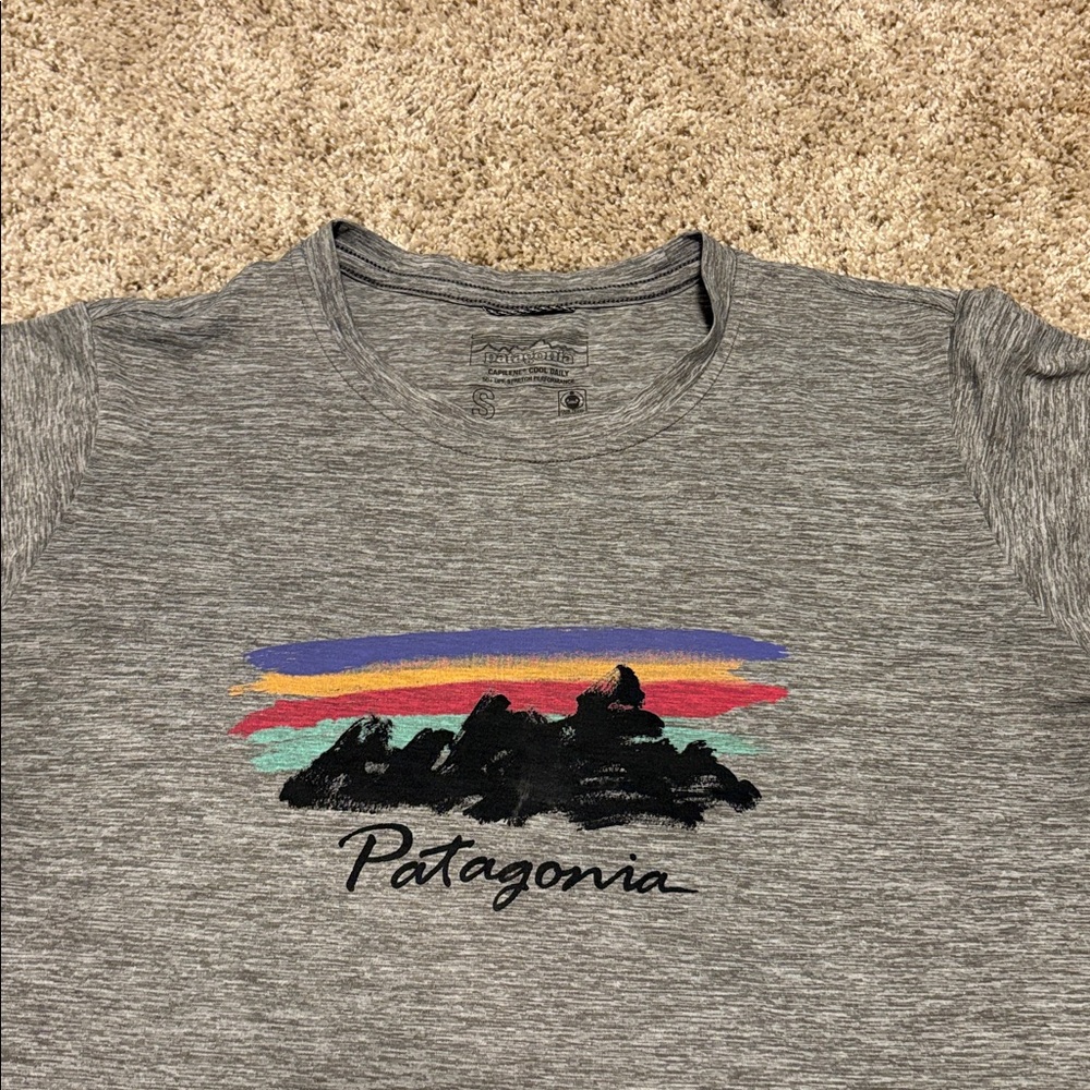 Patagonia Women's Capilene Cool Daily Graphic Short-Sleeve Shirt - Picture 3 of 5